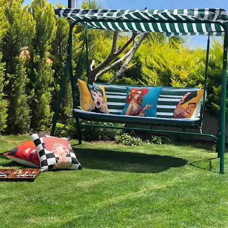 Elysium Butik Bed & Breakfast Cesme
